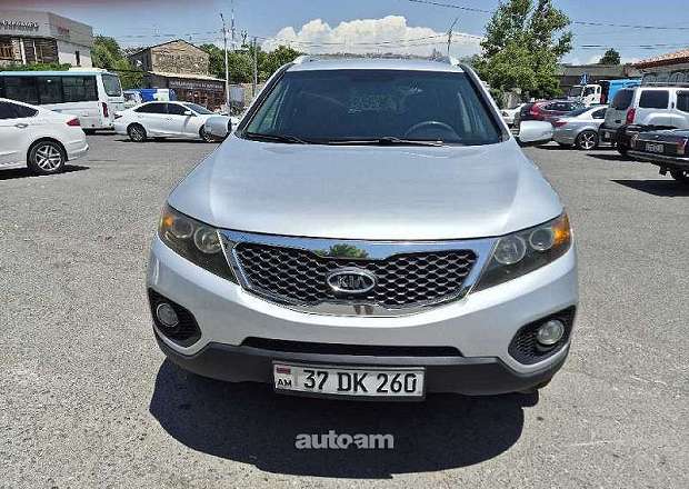 Kia Sorento 2010 — photo 2