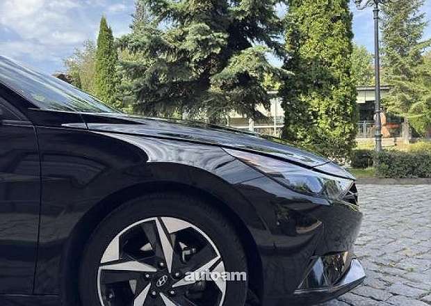 Hyundai Elantra 2023 — լուսանկար 9