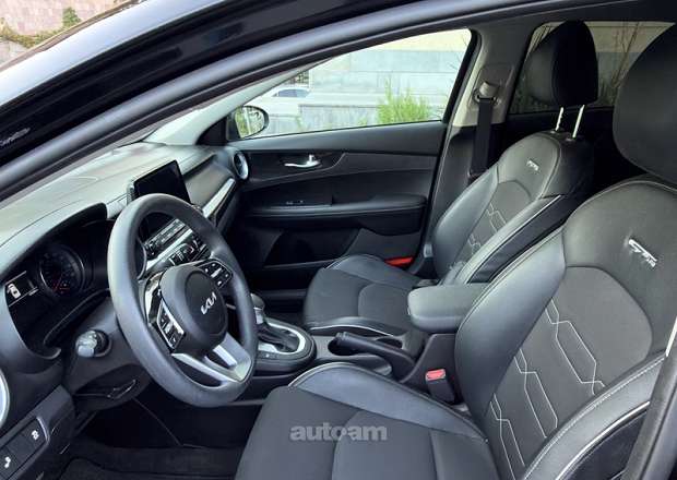 Kia Forte 2023 — լուսանկար 4