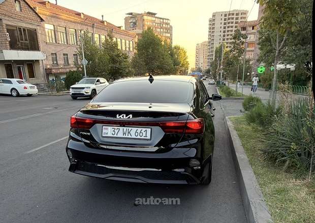 Kia Forte 2023 — լուսանկար 3