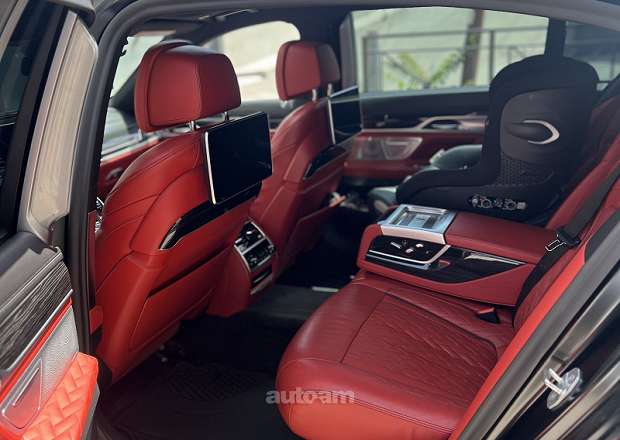 BMW 750 2020 — լուսանկար 9