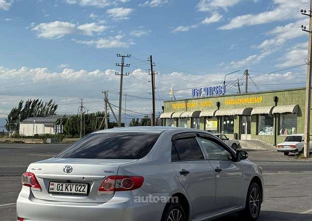 Toyota Corolla 2011 — photo 5