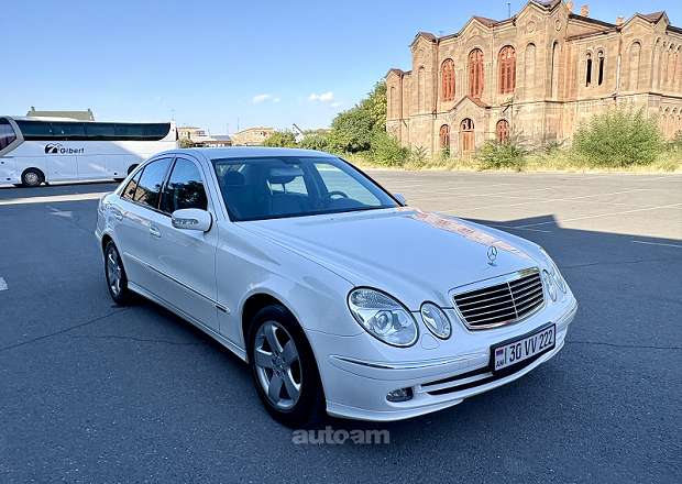 Mercedes-Benz E 350 2005 — լուսանկար 12