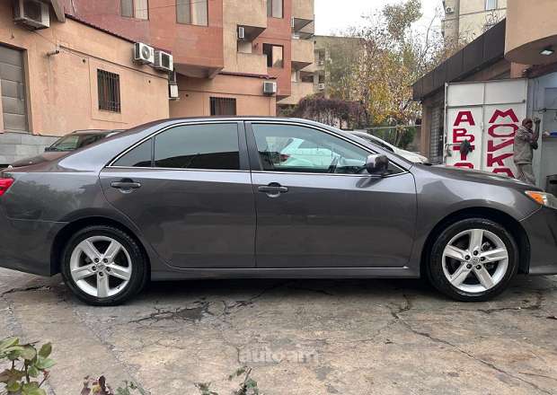 Toyota Camry 2014 — լուսանկար 5