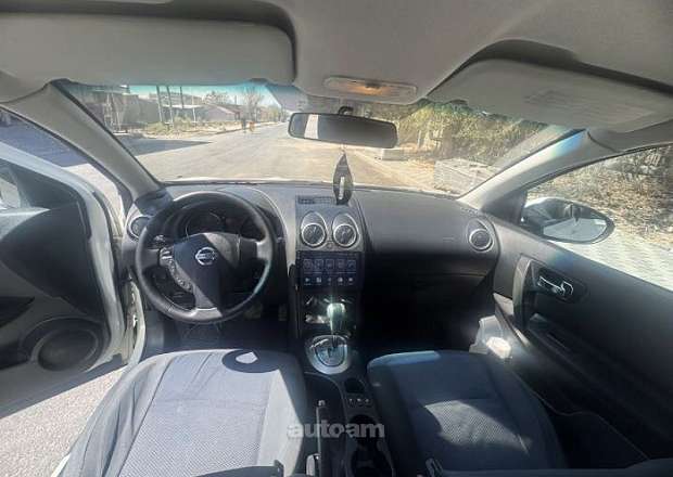 Nissan Qashqai 2012 — լուսանկար 11