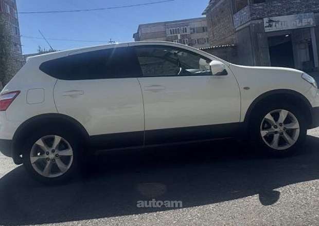 Nissan Qashqai 2012 — լուսանկար 6