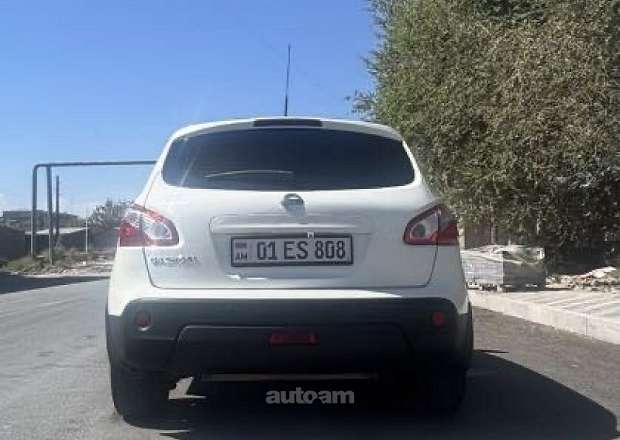 Nissan Qashqai 2012 — լուսանկար 4