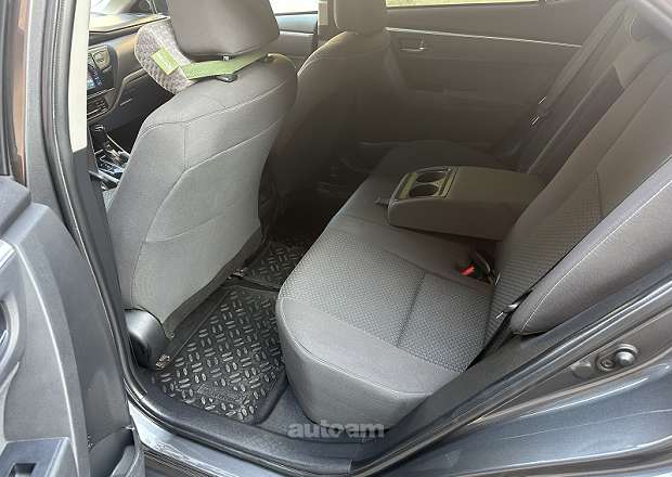 Toyota Corolla 2017 — photo 12