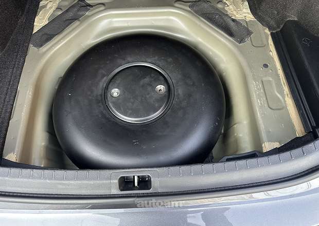 Toyota Corolla 2017 — photo 13