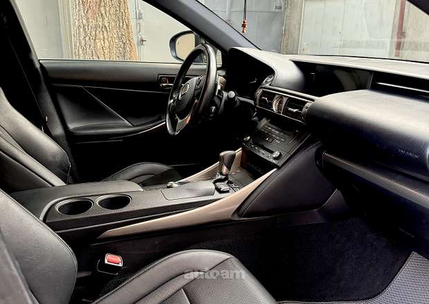 Lexus IS 250 2015 — լուսանկար 7
