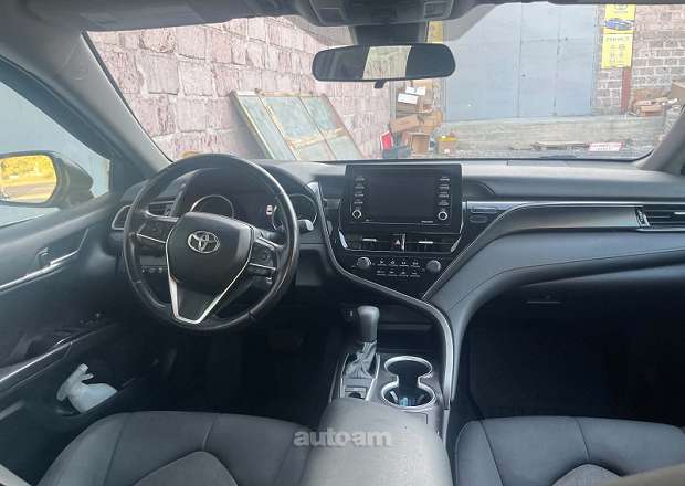 Toyota Camry 2021 — photo 5