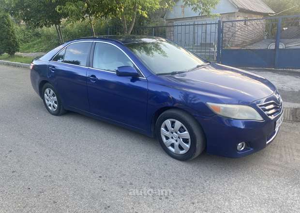 Toyota Camry 2011 — photo 6
