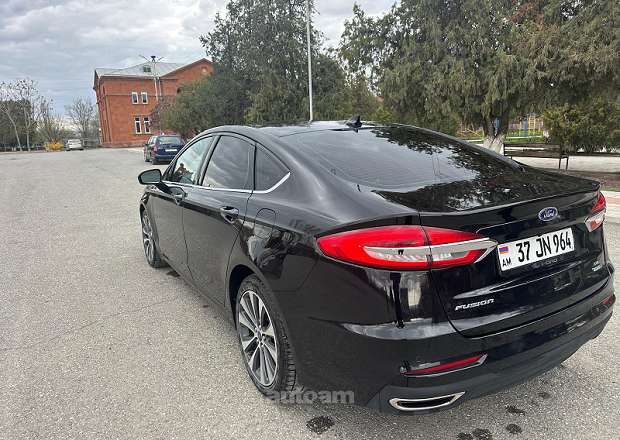 Ford Fusion 2020 — լուսանկար 5