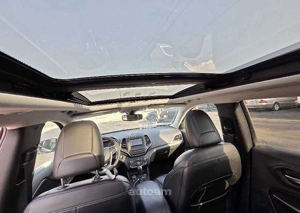 Jeep Cherokee 2020 — լուսանկար 2