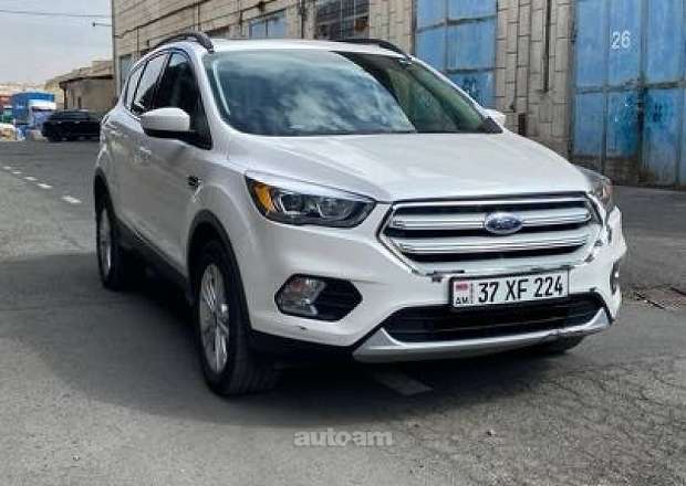Ford Escape 2018 — photo 2
