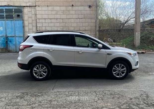 Ford Escape 2018 — photo 6