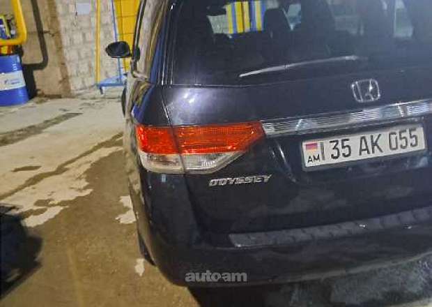 Honda Odyssey 2016 — լուսանկար 6