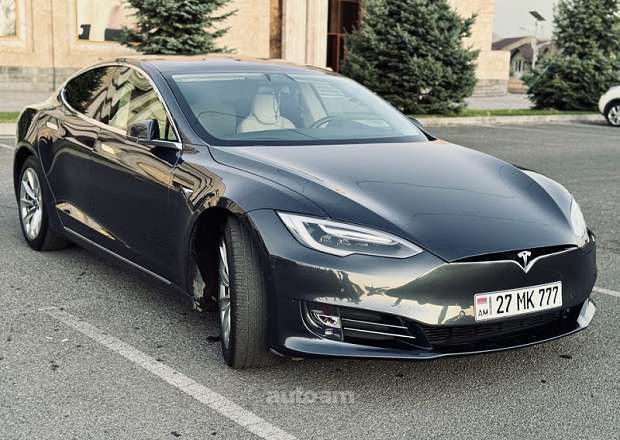 Tesla Model S 2017 — фото 3
