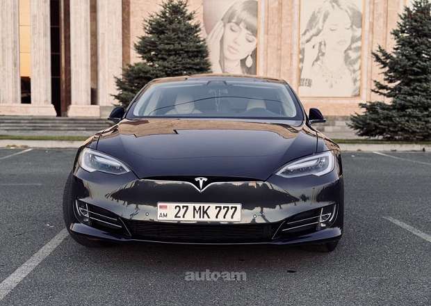 Tesla Model S 2017 — фото 2