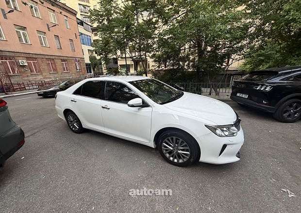 Toyota Camry 2015 — լուսանկար 4