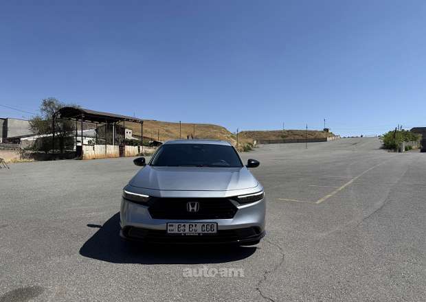 Honda Accord 2023 — լուսանկար 1