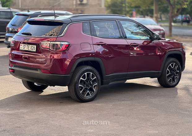 Jeep Compass 2021 — фото 4