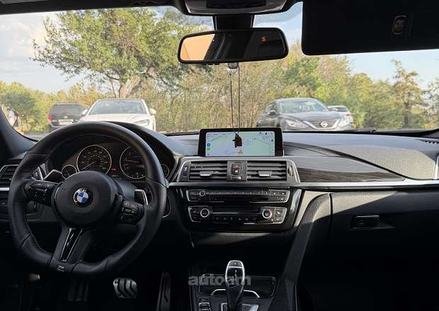 BMW 330 2018 — լուսանկար 7
