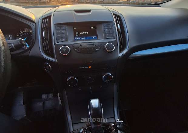 Ford Edge 2018 — photo 8