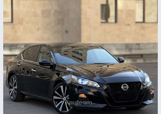 Nissan Altima 2020 — լուսանկար 2