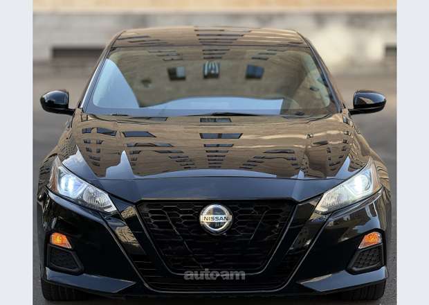 Nissan Altima 2020 — լուսանկար 3