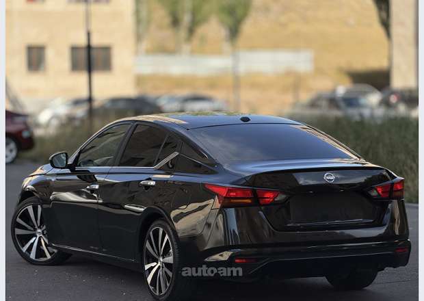 Nissan Altima 2020 — լուսանկար 5