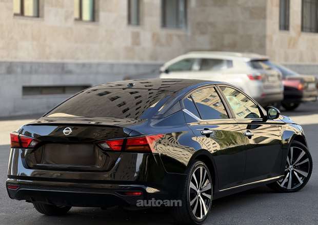 Nissan Altima 2020 — լուսանկար 6