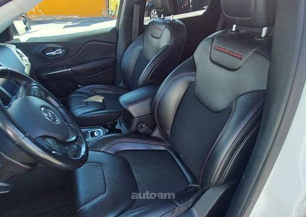 Jeep Cherokee 2020 — фото 11