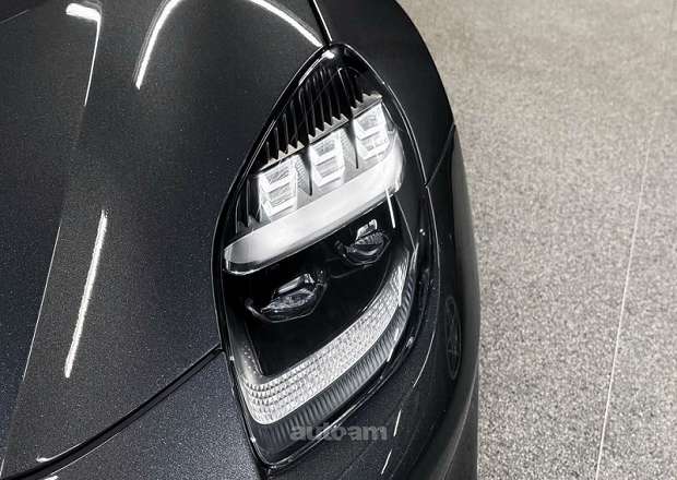 Aston Martin Vanguish