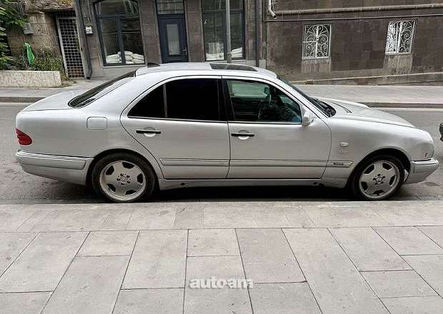 Mercedes-Benz E 420 1996 — լուսանկար 4