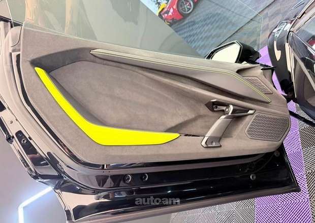 Lamborghini Revuelto
