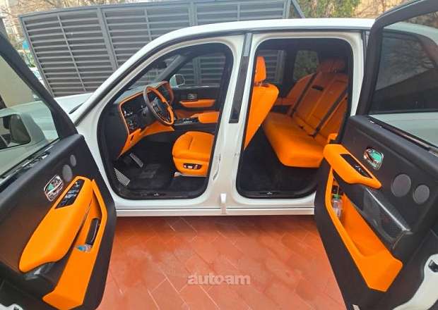 Rolls Royce Cullinan