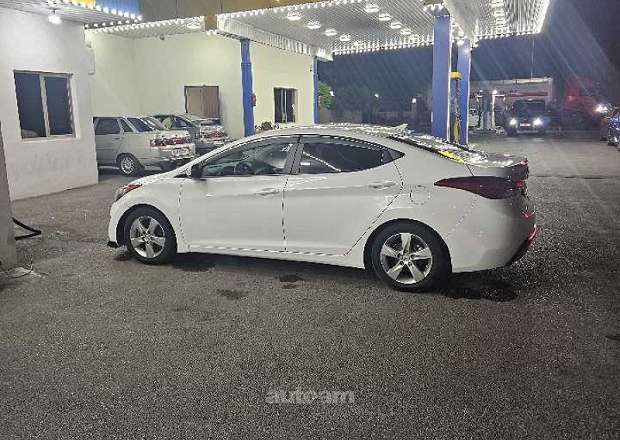 Hyundai Elantra 2013 — լուսանկար 2