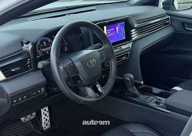 Toyota Camry 2025 — լուսանկար 4