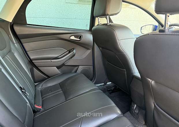 Ford Focus 2013 — լուսանկար 6