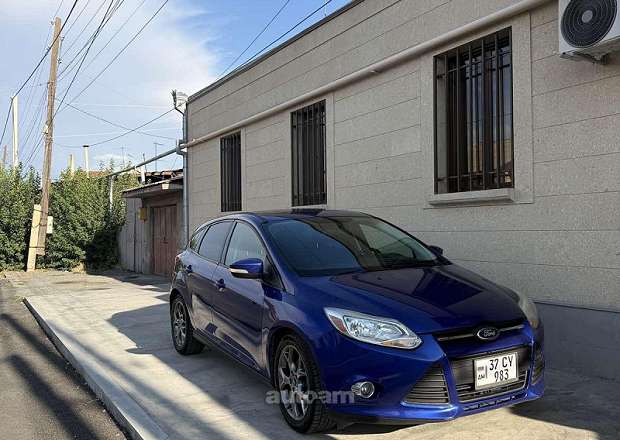 Ford Focus 2013 — լուսանկար 1