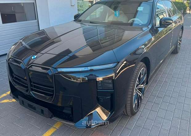 BMW 740