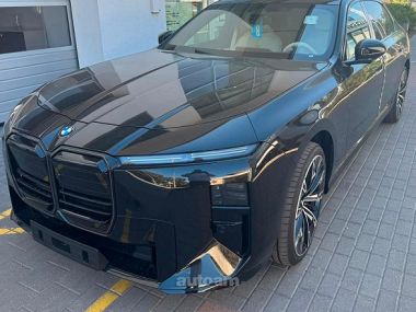 BMW 740  2026 