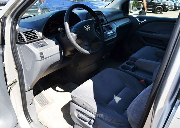 Honda Odyssey 2007 — լուսանկար 9