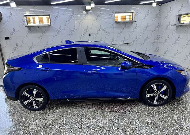 Chevrolet Volt 2018 — լուսանկար 1