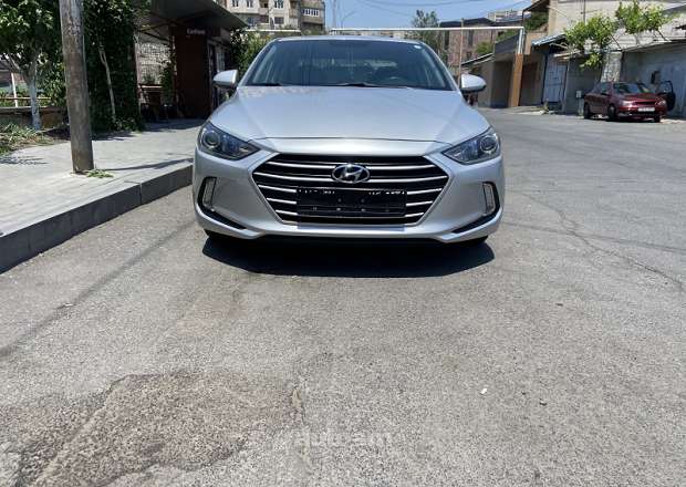 Hyundai Elantra 2018 — фото 1