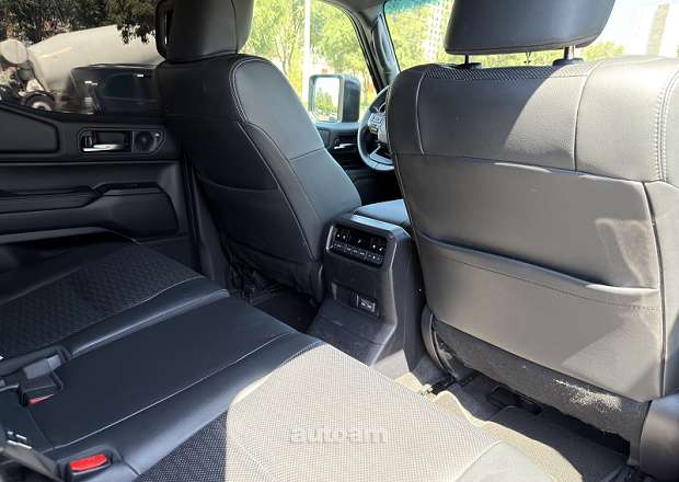 Toyota Land Cruiser Prado 2024 — լուսանկար 10