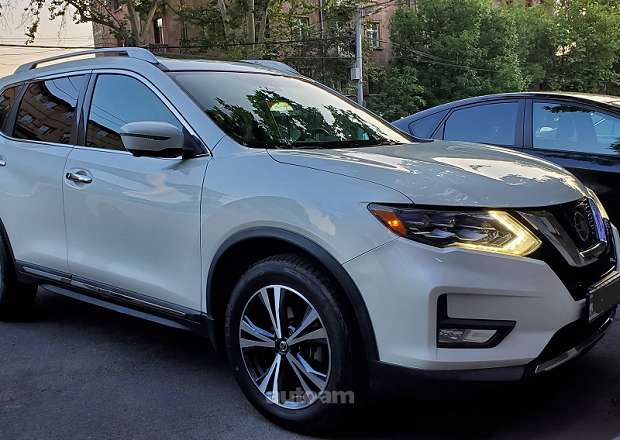 Nissan Rogue 2017 — photo 2