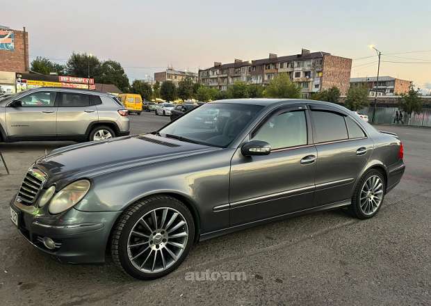 Mercedes-Benz 320 2004 — լուսանկար 2