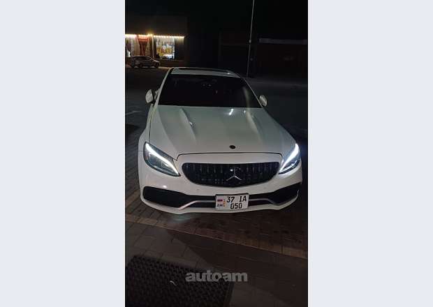 Mercedes-Benz C 300